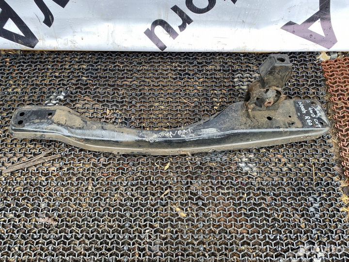 Балка продольная Noah R60