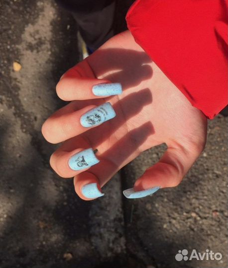 Маникюр и педикюр