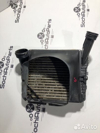 Радиатор интеркулера Volkswagen Touareg, Audi Q7