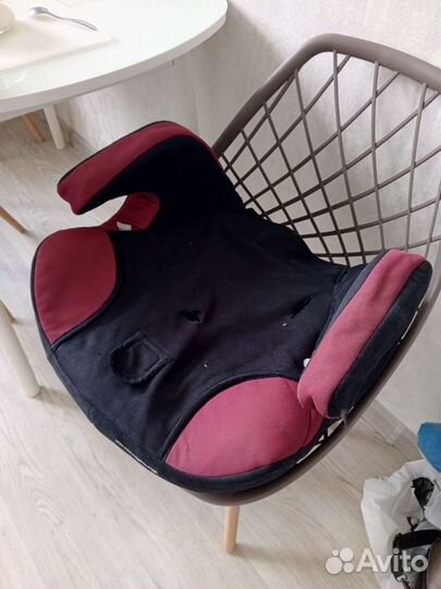 Автокресло бустер