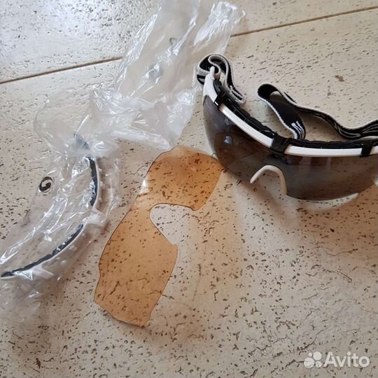 Солнцезащитные очки с двумя парами фильтров