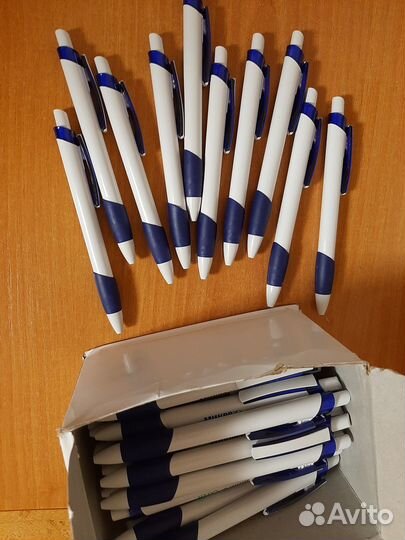 Авторучки и тетради общие
