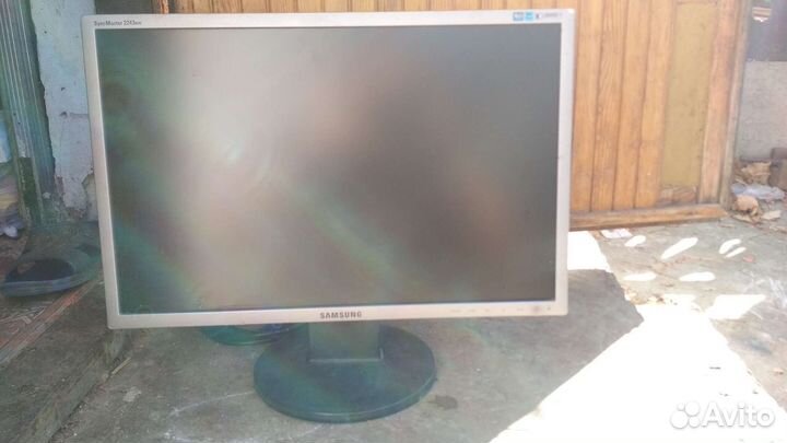 Samsung 22 дюйма