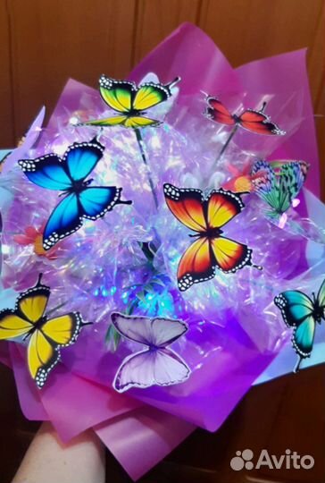 Букет светящийся из бабочек