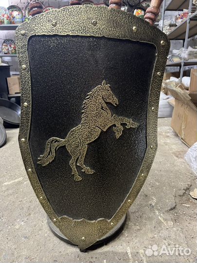 Подставка под шампура Щит