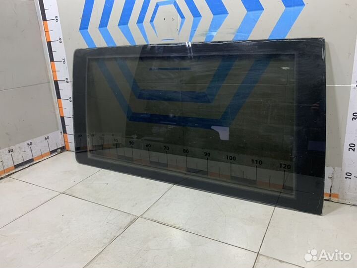 Стекло боковое левое Mercedes W638 Vito V