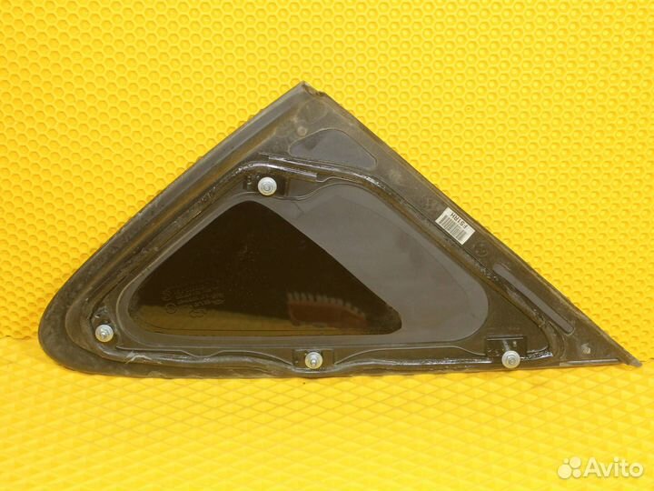 Стекло заднего правого крыла Hyundai ix35