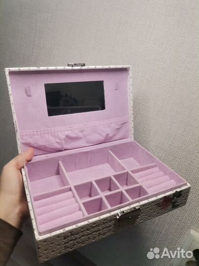 Шкатулка для украшений
