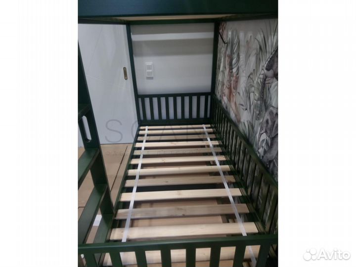 Детская двухъярусная кровать из бука