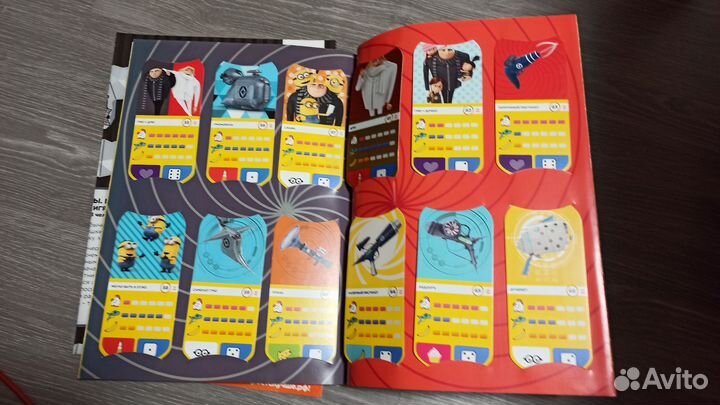 Альбом с карточками Гадкий Я 3