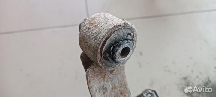 Рычаг задний левый нижний Audi A6 4B/C5 1997