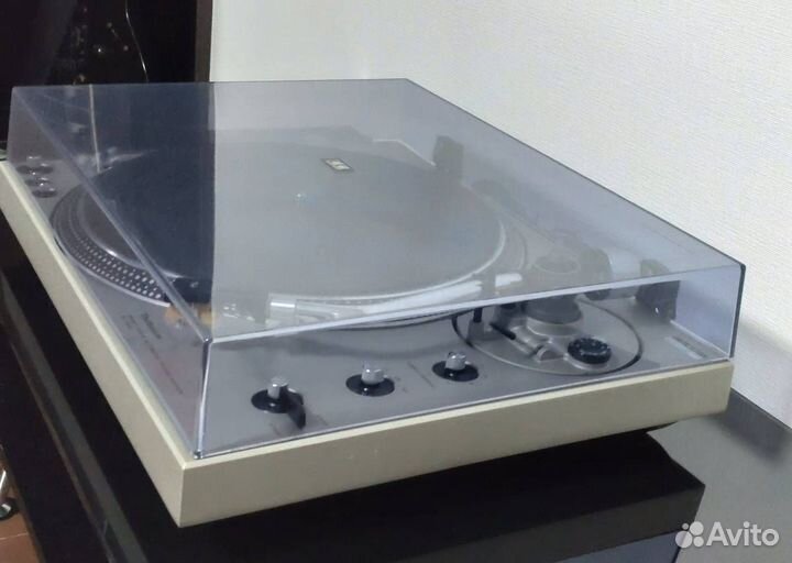 Проигрыватель винила Technics SL-1600 Отличный