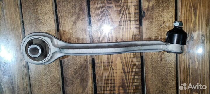 Рычаг передний левый 211 330 2911