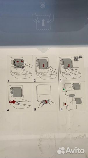 Диспенсер для полотенец, бумаги tork