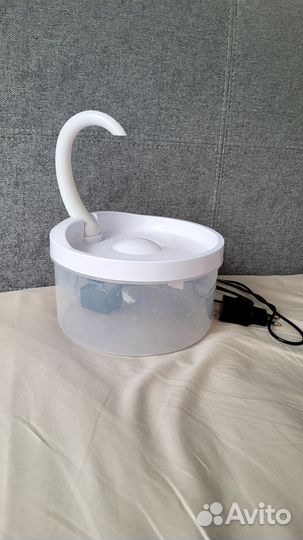 Фонтан поилка для кошек