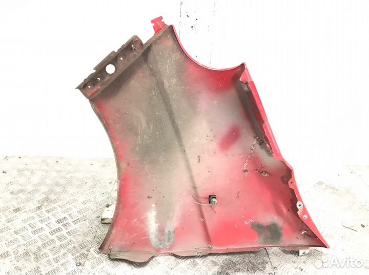Крыло переднее правое Opel Vivaro 1.9 cdti 2006
