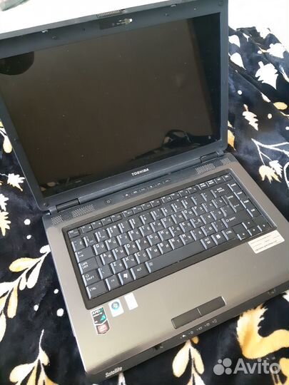 Ноутбук Toshiba satellite