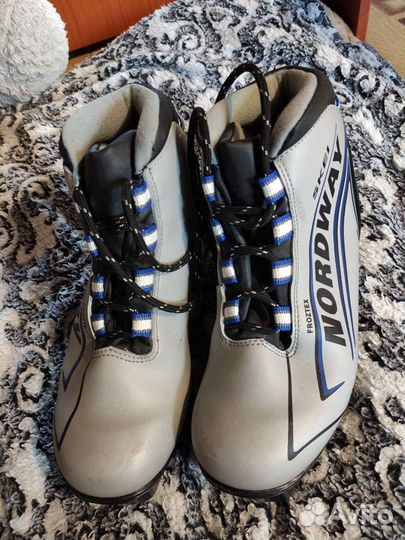 Лыжные ботинки 38 размер