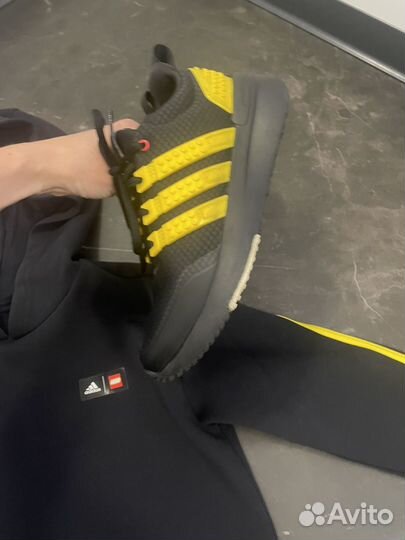 Кроссовки adidas