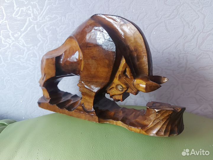 Фигура Бык. Дерево