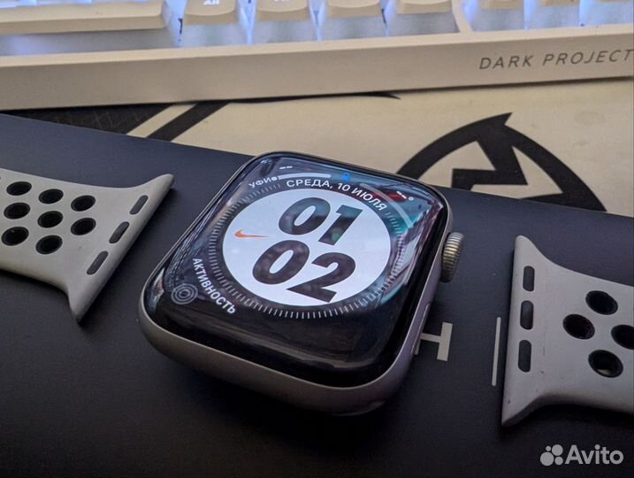 Apple watch SE 2021 44mm Nike