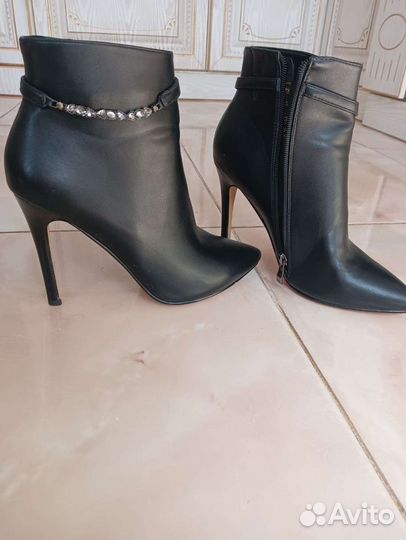 Ботинки женские