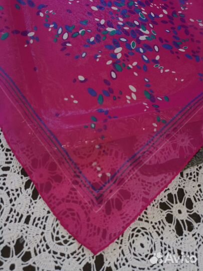 Яркий шифоновый платок Фуксия