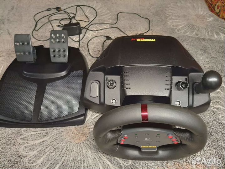 Игровой руль logitech momo racing