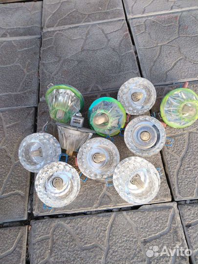 Точечные встраиваемые светильники