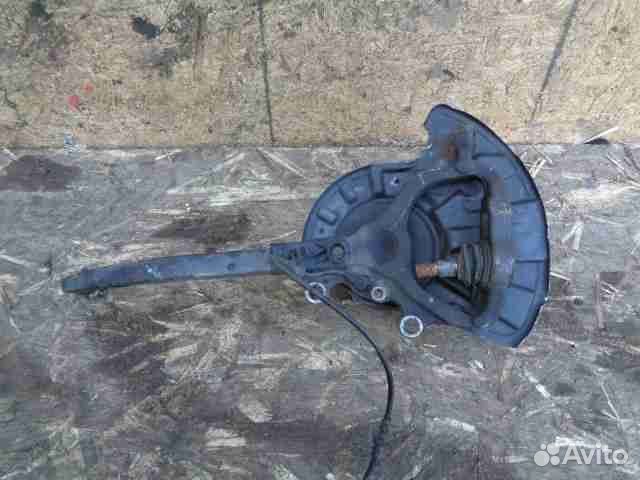 Кулак поворотный левый Mercedes S-klasse W220