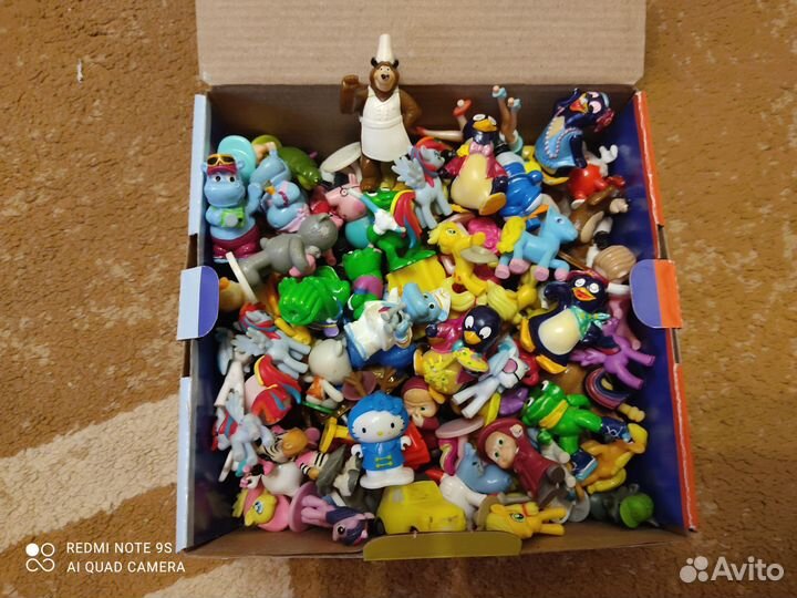 Игрушки из киндер сюрприза пакетом