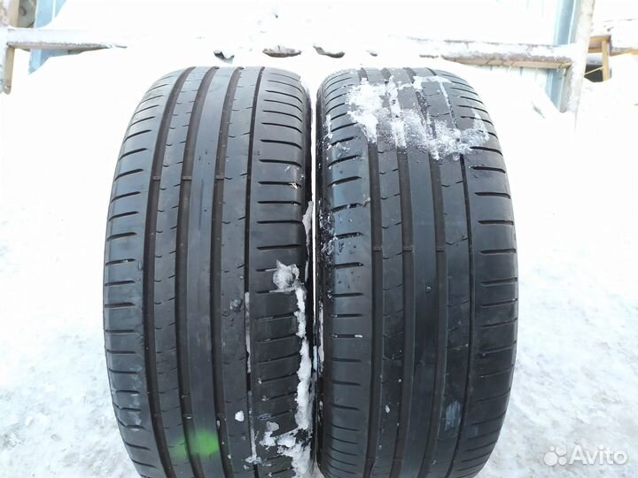 Pirelli P Zero PZ4 225/40 R20