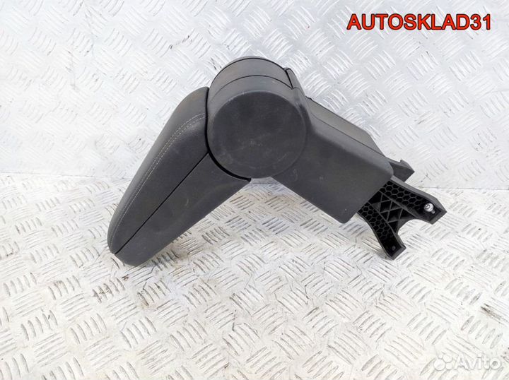 Подлокотник Skoda Rapid 6V08671749B9