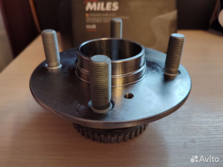 Задняя ступица с подшипником Suzuki liana с ABS