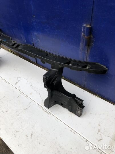 Панель передняя VW transporter T5 T6