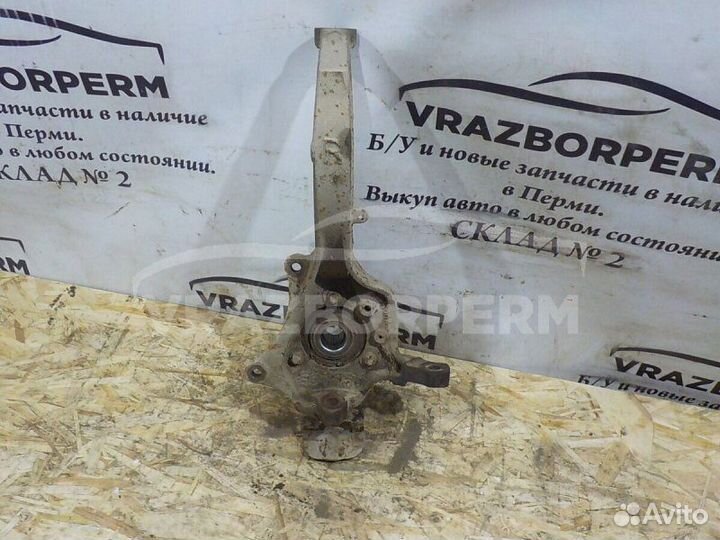 Кулак поворотный передний правый Chrysler Sebring