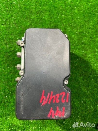 Блок ABS Toyota Corolla Axio NZE144 1NZ-FE 2009