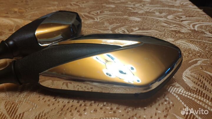 Зеркала на мотоцикл скутер / Зеркала заднего вида