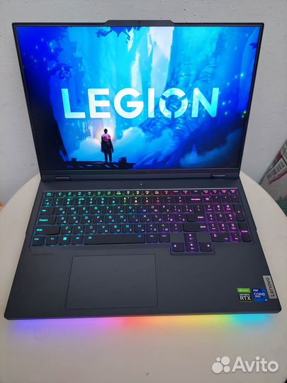 Lenovo legion 7 pro /RTX 4070/i9-13900HX/1 tb/16