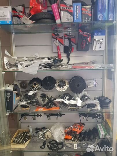 Велозапчасти в ассортименте