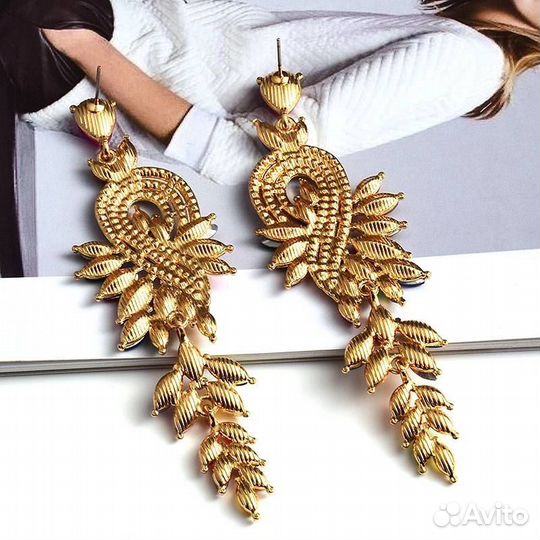 Серьги длинные с зелёными кристалами