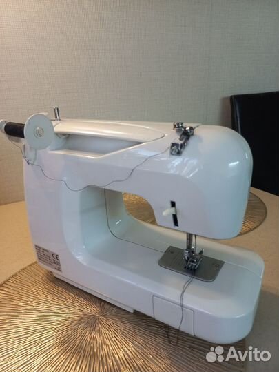 Швейная машина Astralux 590