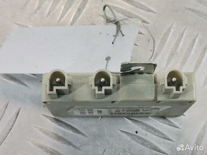 Усилитель антенны BMW 7 E65/E66/E67 2005