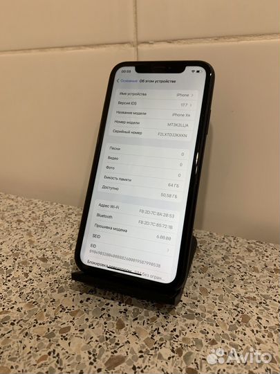 iPhone Xr, 64 ГБ