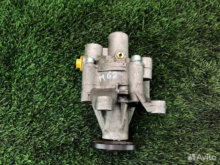 Насос гидроусилителя руля Bmw 6 E63 N62B44 2004