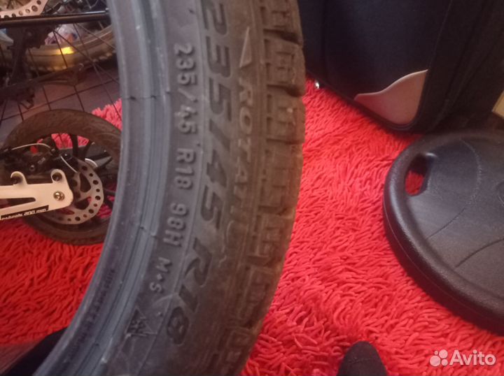 Pirelli Ice Zero 235/45 R18