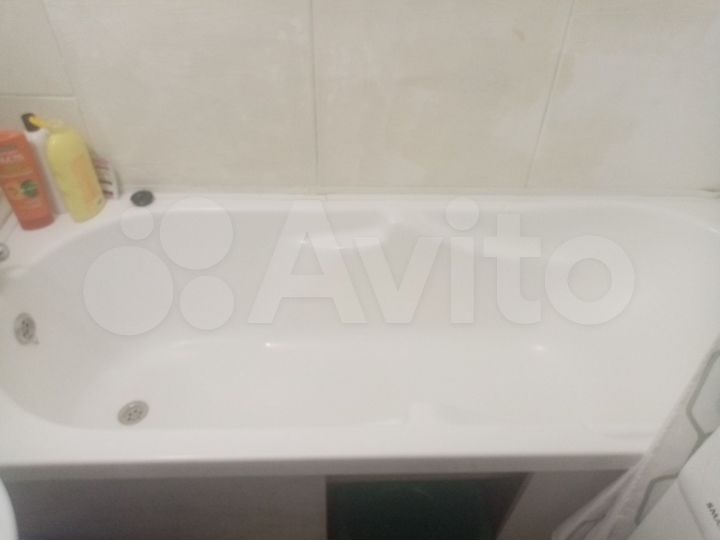 Комната 8 м² в 1-к., 5/5 эт.