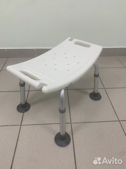 Стул для ванны и душа Titan для пожилых и берем-х