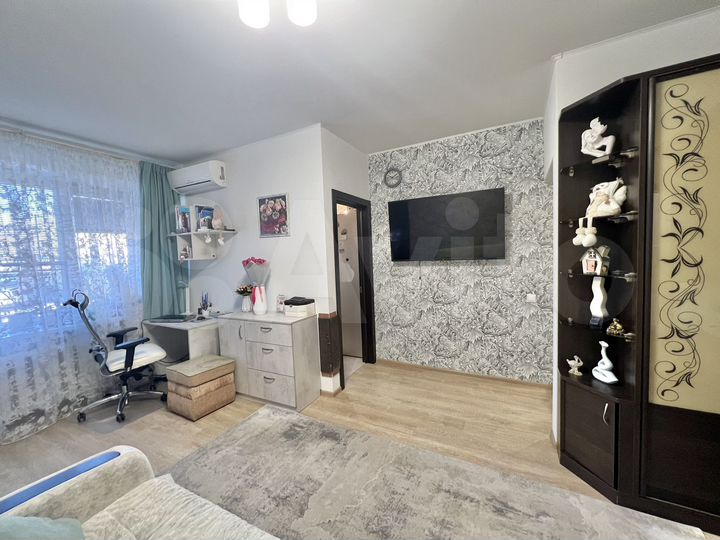 2-к. квартира, 42,3 м², 1/4 эт.