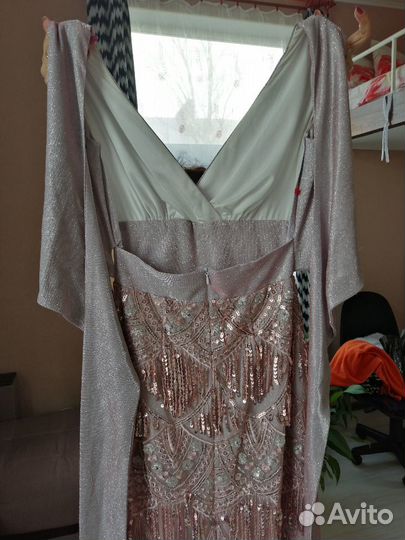 Вечернее платье